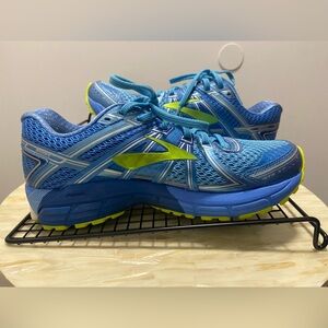 NWOT - Brook’s Women’s Addiction 11